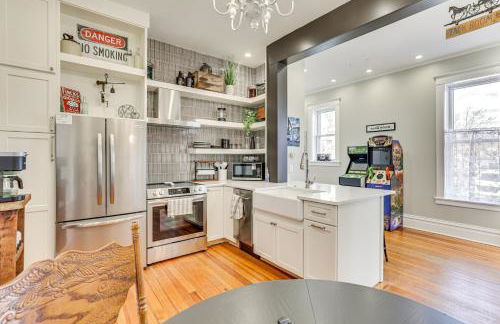 Walk Downtown Inviting Historic Home in Dubuque! - Foto 2