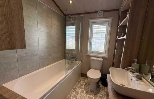 Highland Holiday Getaways - The Heilan' Lodge - Foto 23