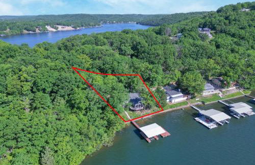 Lakefront Family Home Private Dock with Huge Views - Foto 2