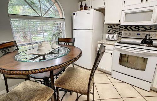 Pool Spa themed game room 4m to Disney - Foto 12