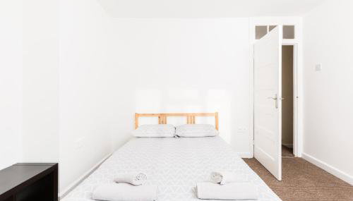 Quinton Essentials - Photo 3