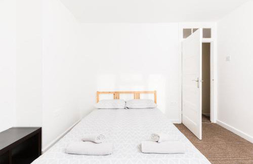 Quinton Essentials - Photo 3