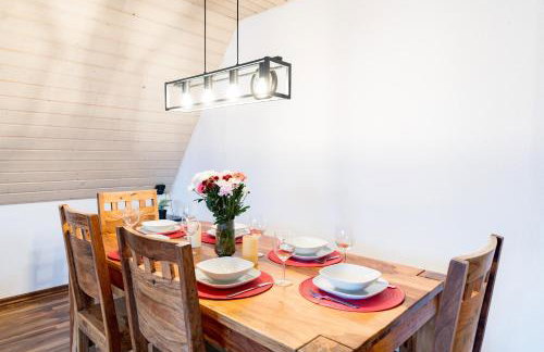 Modernes Apartment mit Balkon, Parkplatz, Waschmaschine für 4-5 Gäste - Foto 15