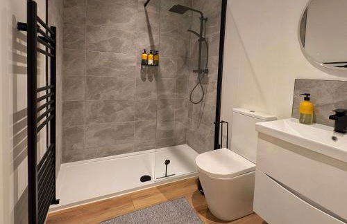 Heron - Luxurious Off-Grid Eco Cabin with River views - Foto 13