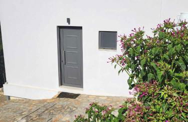 White Boutique Homes - Euphoria - Photo 20