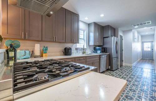 Casa Pajaritos - Pool, Firepit, Backyard near Riverwalk San Antonio - Foto 23