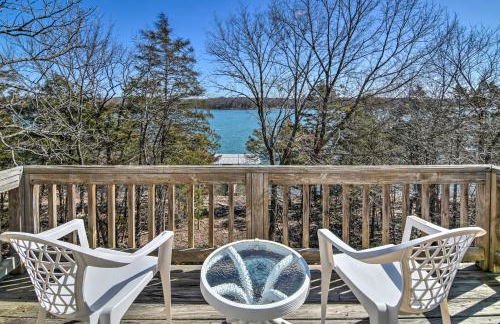 Lakefront Table Rock Getaway with Private Swim Dock! - Foto 26