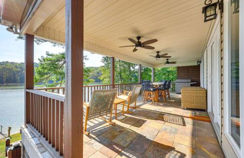 Lewis Smith Lake Retreat with Dock and Deck! - Foto 2