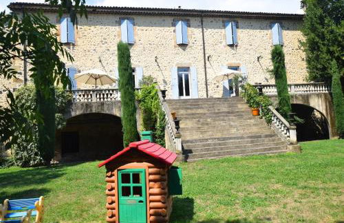 Lovely house with grass garden, shared swimmingpool, next to the river Ardèche - Foto 7