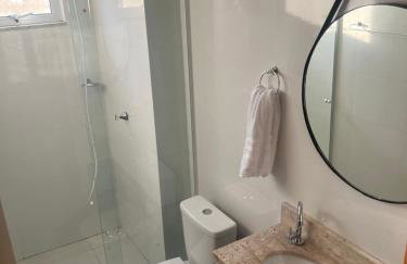 Apartamento com jardim e ar condicionado na sala e quartos na Av Blumenau - Foto 2