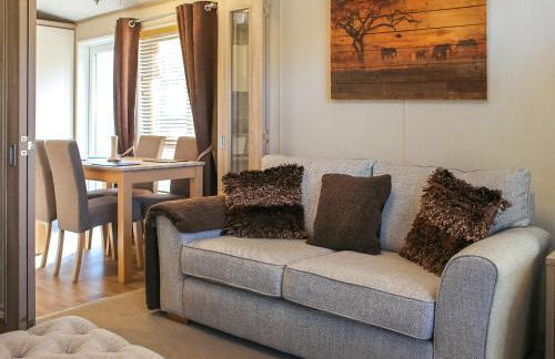 Burnside Lodge - Photo 3