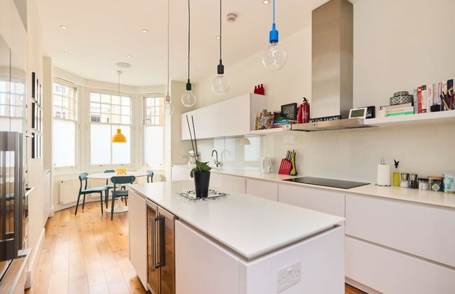 The Clapham Crib - Spacious 4bdr House With Patio - Foto 41