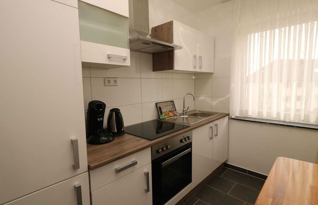 Stylish Apartment With Terrace - Photo 12