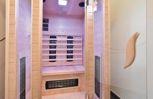 Lovely Home In Rumin With Kitchen - Foto 28