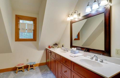 Creekside Family Retreat by Waterfalls and Hiking! - Foto 22