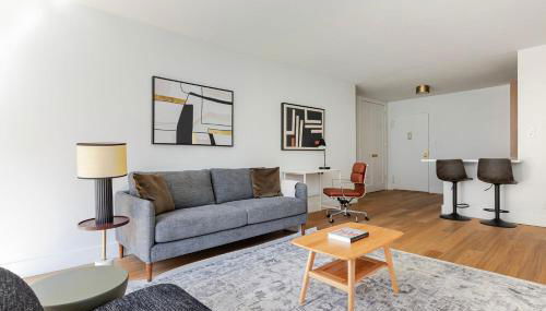 Blueground Yorkville pool nr Carl Schurz Park NYC-2094 - Foto 2, Other