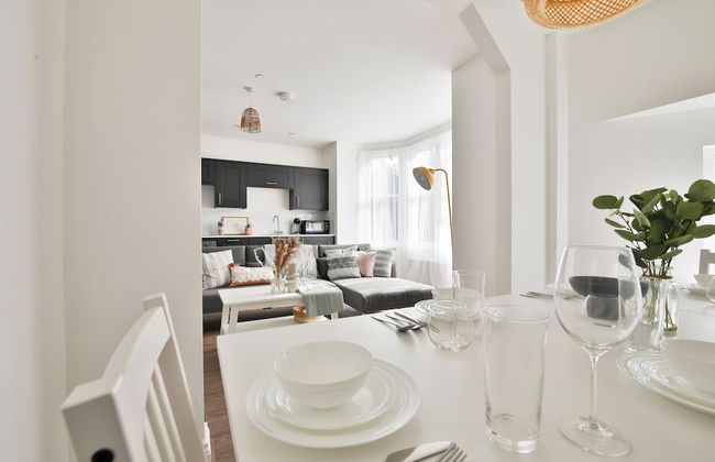 Spacious Apartments with Private Parking - Foto 44