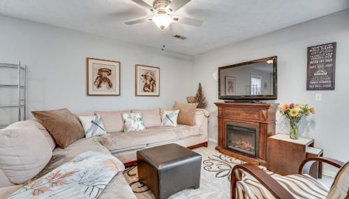 Missouri Couples Retreat Shouse with Patio, Yard - Foto 3