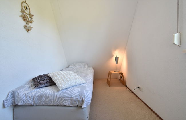 Enticing Holiday Home in Oude With Garden - Foto 7