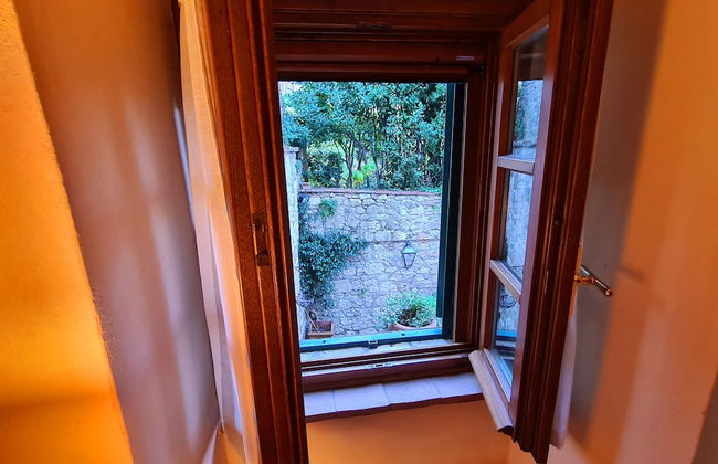 La Terrazza, Historic Tuscan Stone Residence With Garden and Terrace in Cetona - Photo 23