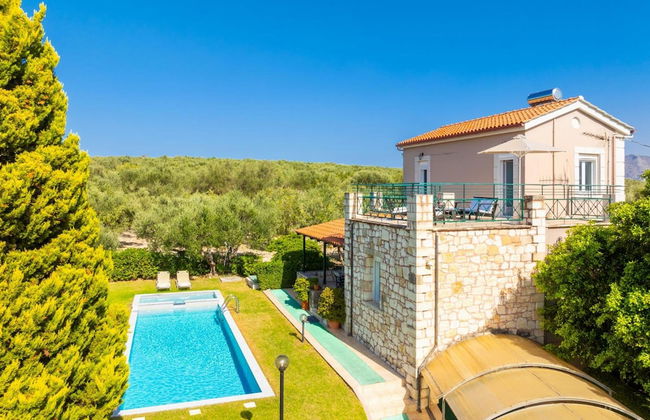 Villa Dimitris Large Private Pool Walk to Beach Sea Views A C Wifi Car Not Required Eco-frien - 1923 - Foto 25