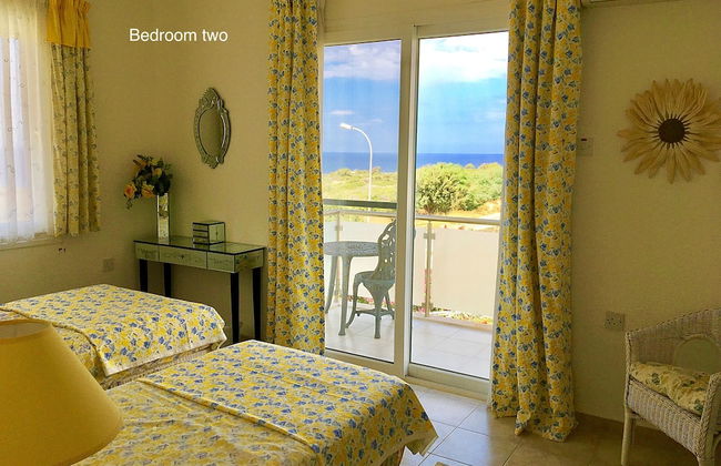 Sunset Villa - Photo 2