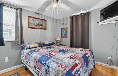 Welcome to Hokie Haven by the Bay - where Chesapeake sunsets meet Hokie spirit. - Foto 35