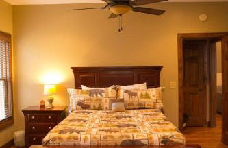 Secluded Cabin - Games, Fire Pit, Hot Tub, Pet OK - Foto 13