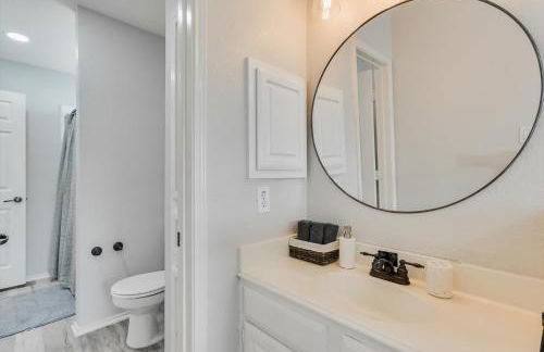 Luxurious Home w Cinema Room & Private Pool - Foto 32