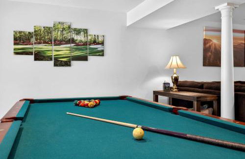 Bright Mountain Cabin with Game Room & Golf Course Views Near Hedgesville, West Virginia - Foto 27