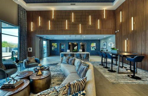 Stunning Westgate CozySuites by stadium with pool 8 - Foto 28