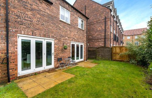9 College Court Spacious, Modern 4-Bed Townhouse in York - Pass the Keys - Foto 25