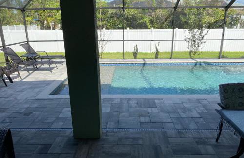 Gone Coastal! Large Heated pool home 30 min from beaches! - Foto 58