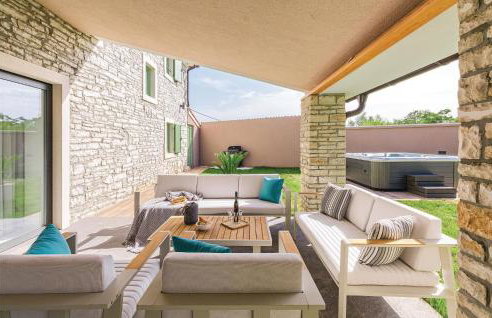 Amazing Home In Sajini - Foto 17