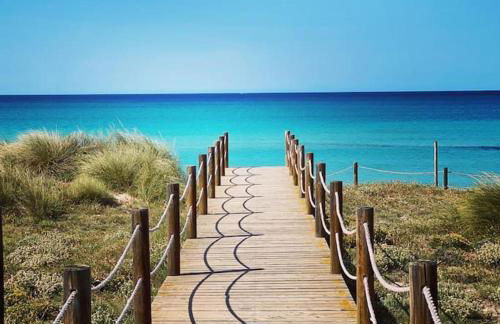 Beach house in 1st sea line of Son Serra - Foto 1