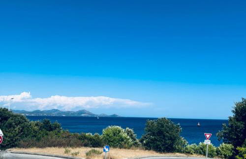 Luxury Villa with Jacuzzi in Les Issambres - Foto 76