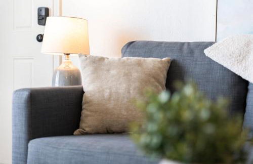 Comfortable 2BR - Pool Near Major Attractions - Foto 23