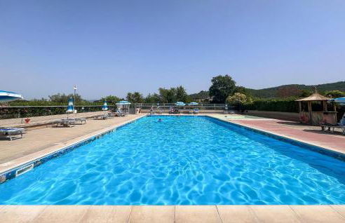 Stunning Apartment In San Feliciano - Foto 10