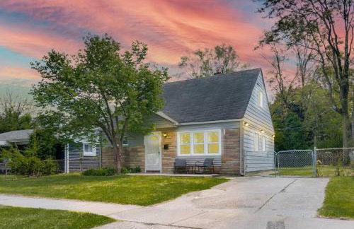 NEW!Comfy 3BR/2BA Home/Friendly City of Hazel Park - Foto 17