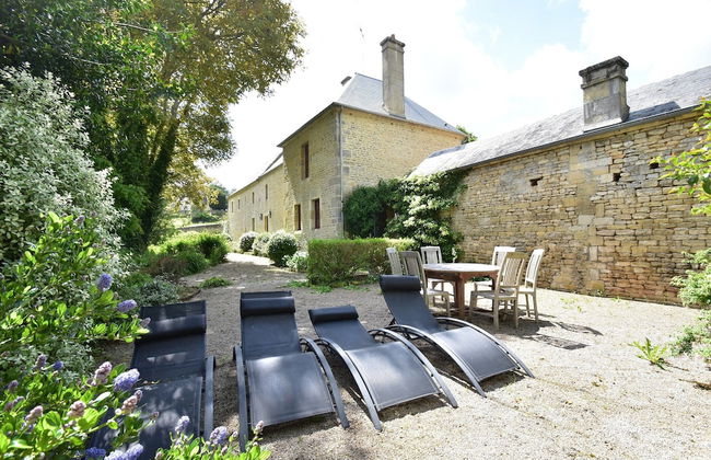 Luxurious Mansion in Castle Grounds in Lantheuil - Foto 49