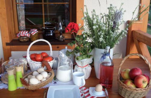 Dom drewniany na Kaszubach, rzeka, las, pola, niedaleko jeziora - Foto 34