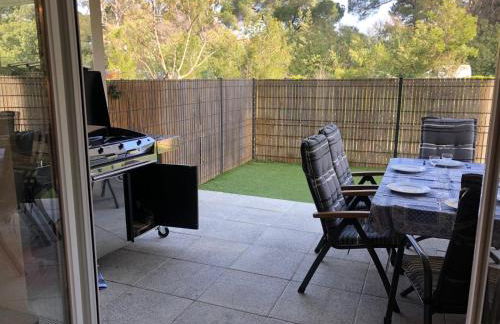 Rez de Jardin T3 recent et calme au Nouvelles Terres à La Londe les Maures - Foto 16