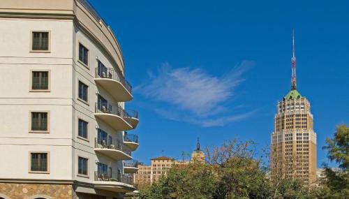 Wyndham La Cascada 2BR Apartment with Resort Access - Foto 5