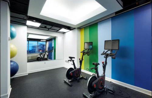 Modern 2bed 2 bath heart of Townson suite - Foto 9