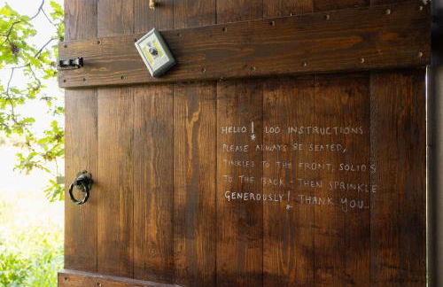 Harbour Ranch Hut - Rustic Countryside Escape - Photo 24