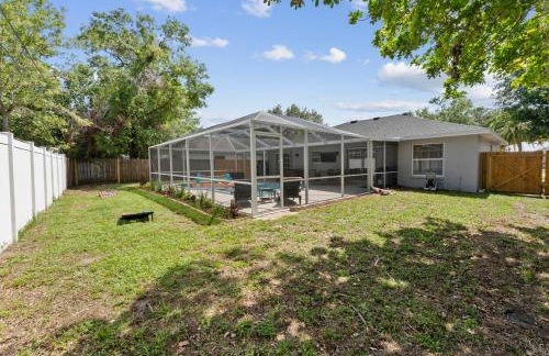 Relaxing 3BR Heated Pool & Hot Tub Retreat - Foto 43