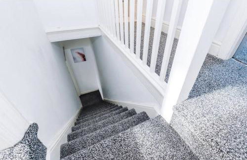 Modern & Cozy 3BR House - Sleeps 8 - Foto 29