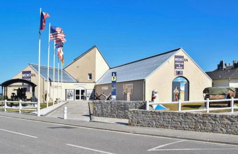 Nice Home In Quettehou With Kitchen - Foto 29