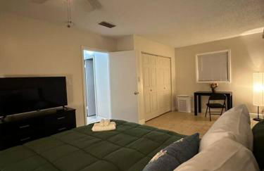 Quiet Cottage Walk to Siesta Key Relax Or WORK - Foto 37