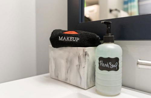 Newly Renovated Beachside Bliss Steps to Sand - Foto 27